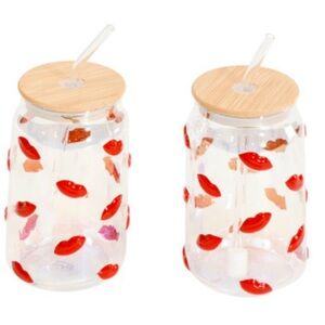 🆕- Set of 2 "KISS" l Glass Tumblers with Straws